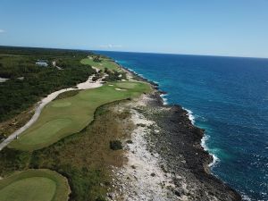 Oceans 4 Aerial 7th Rock